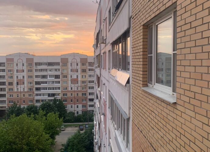 На еженедельном оперативном совещании, которое провёл губернатор Тульской области Дмитрий Миляев, обсуждался вопрос обеспечения жильём детей-сирот. Глава региона подчеркнул, что это одна из приоритетных задач, стоящих перед областью.