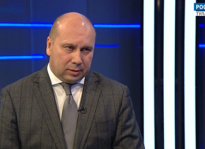 О прорывах в медицине Тульской области и вызовах в сфере импортозамещения пойдет речь в интервью с министром здравоохранения Тульской области Дмитрием Марковым.