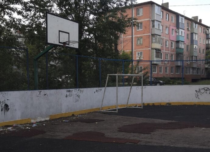 В Ефремове 9-летний мальчик погиб после падения на него футбольных ворот