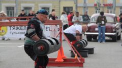 Соревнования “Сила Тулы” прошли на площади Ленина. Фоторепортаж