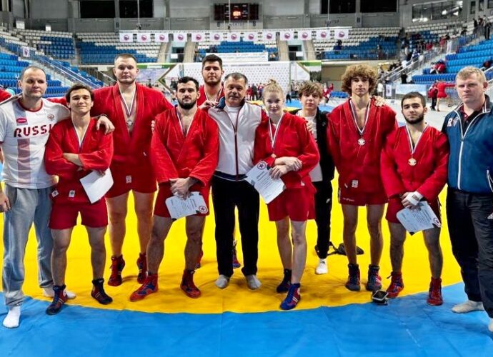 Тульские самбисты успешно выступили на чемпионате и первенстве ЦФО