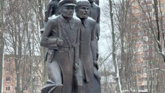 В Рогожинском парке увековечены имена солдат Тульского рабочего полка