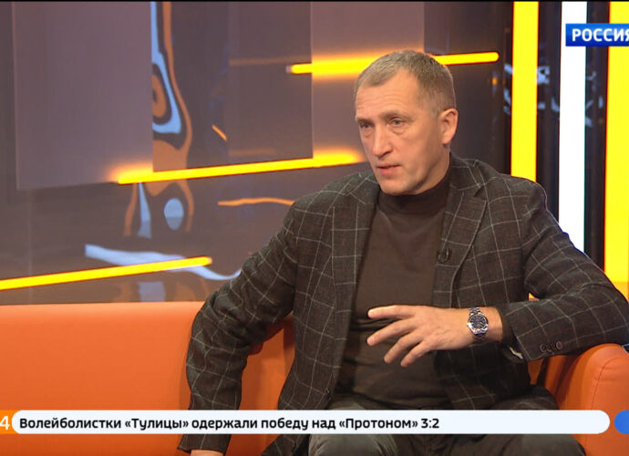 Николай Ивашков: "Арен много, но лёд весь расписан"