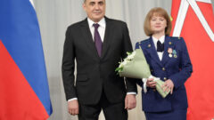 Сотрудникам прокуратуры Тульской области в профессиональный праздник вручены награды Сотрудникам прокуратуры Тульской области в профессиональный праздник вручены награды