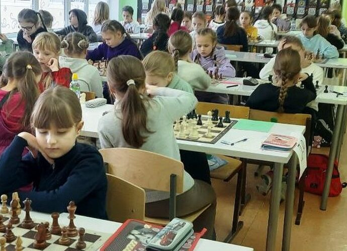 Юные шахматисты из 26 регионов съехались в Тулу на «IX мемориал А. С. Суэтина»
