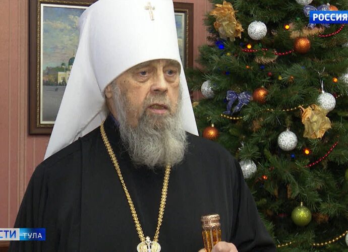 Митрополит Алексий поздравил жителей Тульской области с Рождеством Христовым