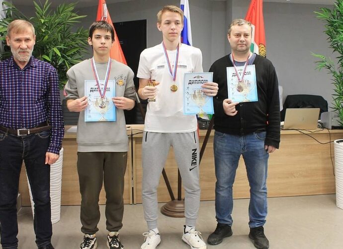 Тульские шашисты завоевали 9 медалей на чемпионате и первенстве ЦФО