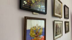 Тулякам предлагают увидеть картины из листьев и соломы