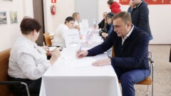 Алексей Дюмин проголосовал на выборах президента РФ