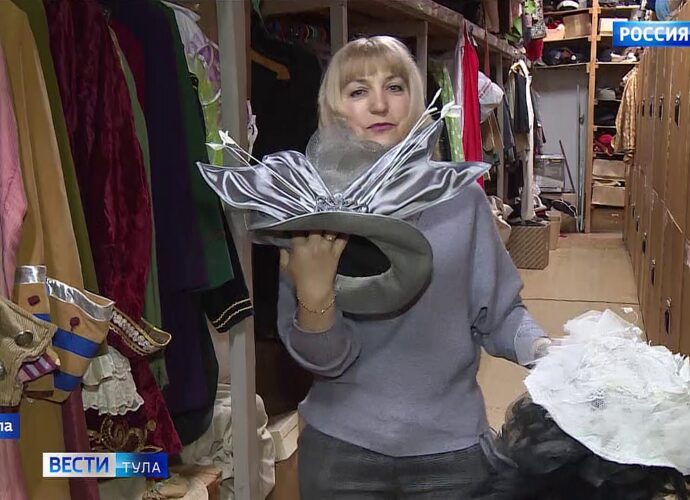 В Тульском театре драмы показали, как хранятся костюмы