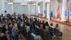 Работники скорой помощи отмечают свой профессиональный праздник