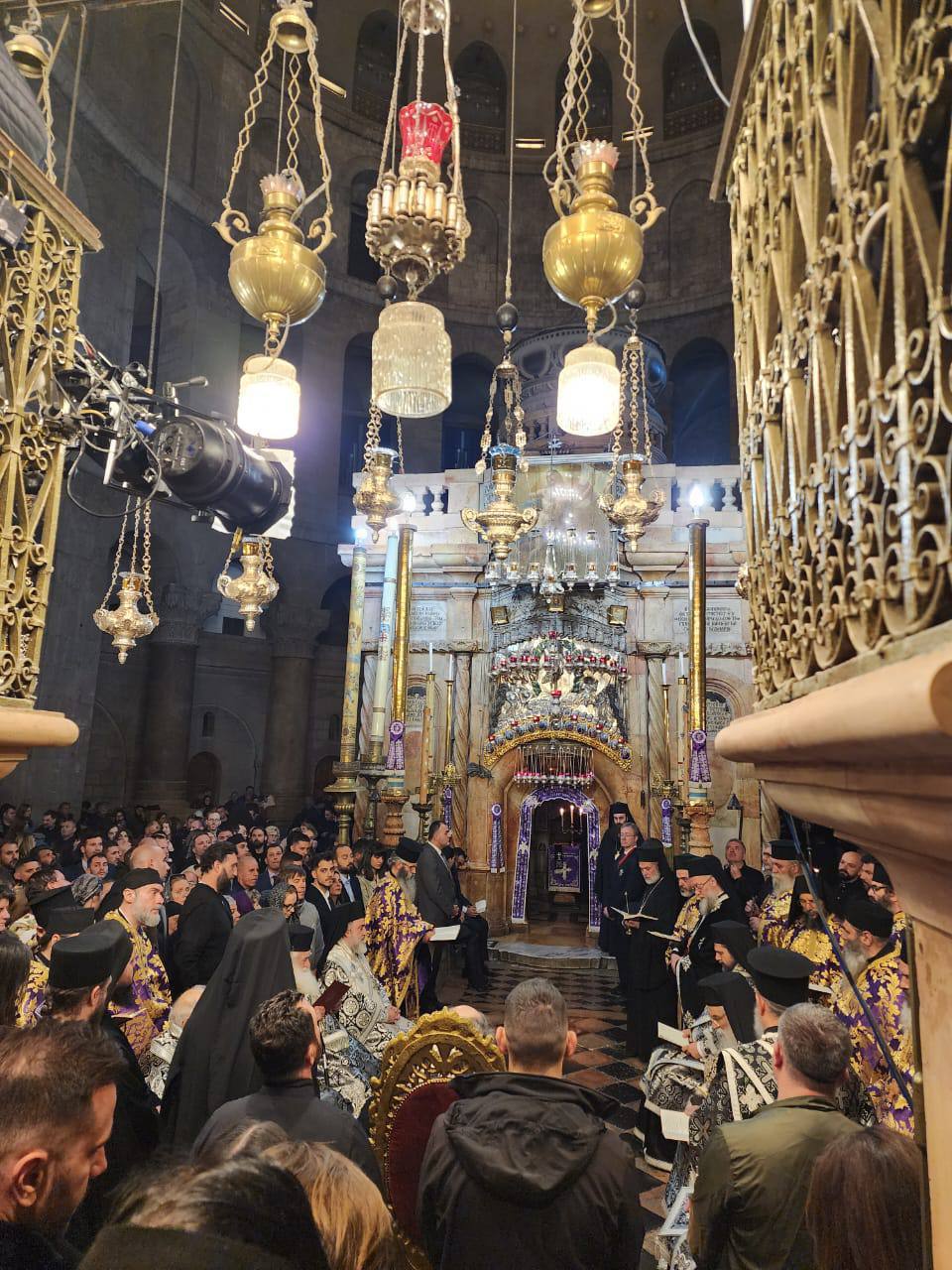 Тульские паломники стали свидетелями сошествия Благодатного огня на Святой Земле
