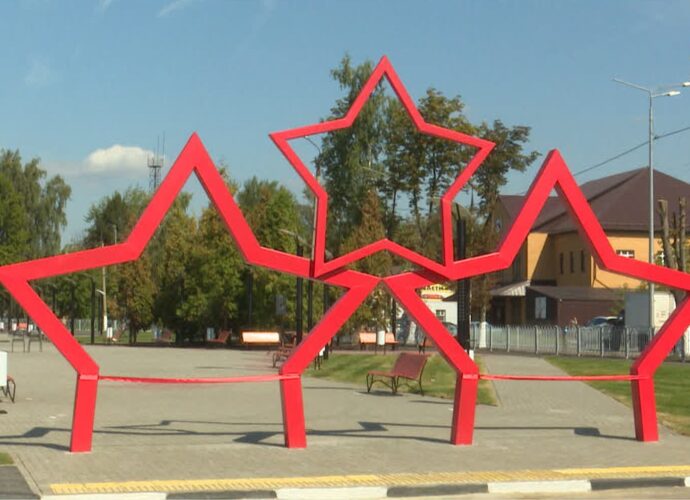 Многодетные семьи, награды участникам СВО и лекарства: депутаты приняли ряд законов