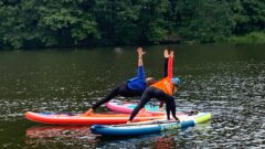 SUP-йога: кому полезна