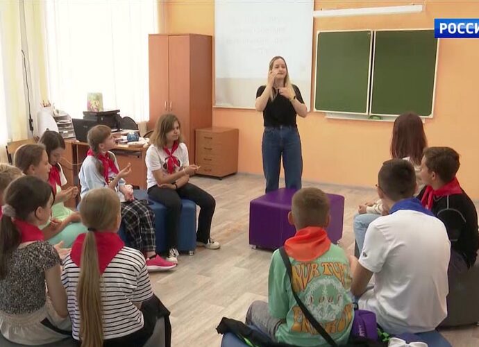 Чем заняты тульские дети в школьном лагере?