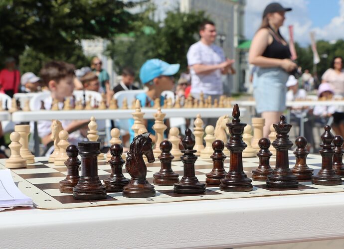 В Тульском кремле состоялся сеанс одновременной игры в шахматы