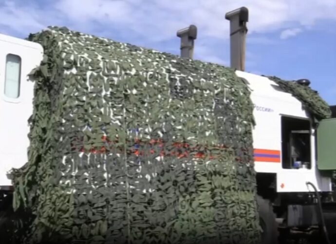 Тульские спасатели в пункте временного размещения обеспечили курян всем необходимым