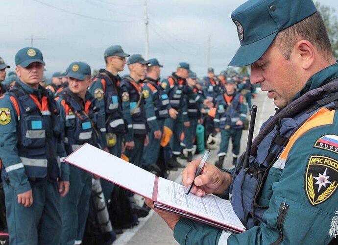 Тульские спасатели отправились в Курскую область