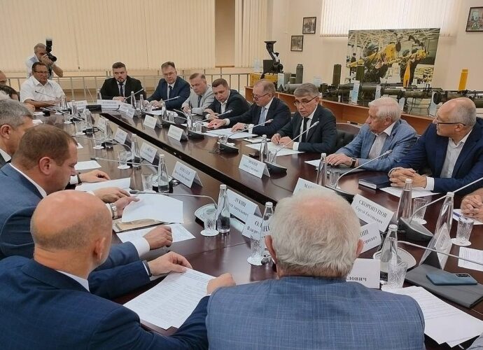 Дмитрий Миляев обсудил с представителями ОПК перспективы развития отрасли