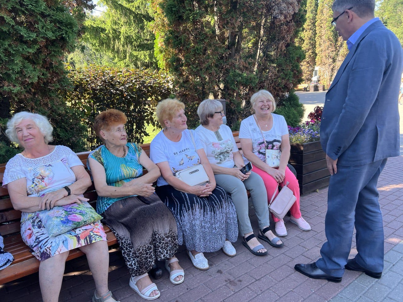 Дмитрий Миляев пообщался с горожанами в Центральном парке