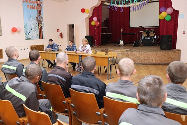 Наталья Поленова посетила исправительную колонию №2