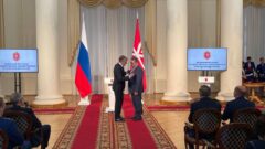 Дмитрий Миляев вручил тулякам награды