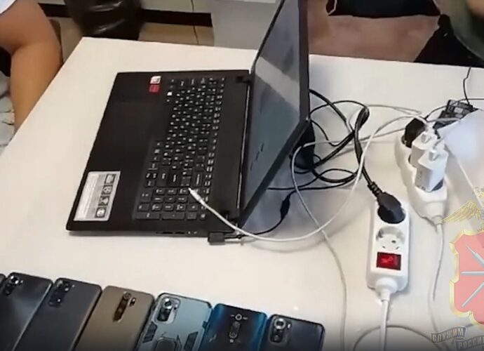 Тульские полицейские задержали пособников телефонных мошенников