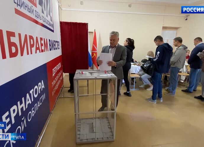 «День особенный». Как голосовали первые лица региона
