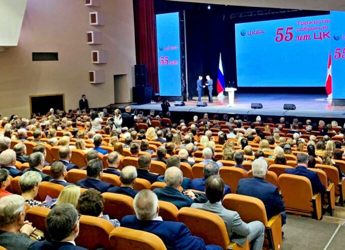 Дмитрий Миляев поздравил с юбилеем тульское ЦКБА