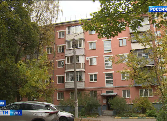 Туляки с улицы Руднева вступают в отопительный сезон со срезанными батареями
