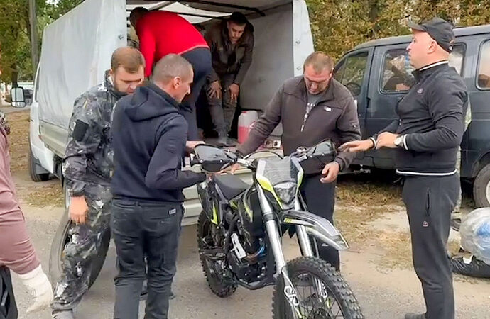 Тульским военным передали автомобили и мотоциклы