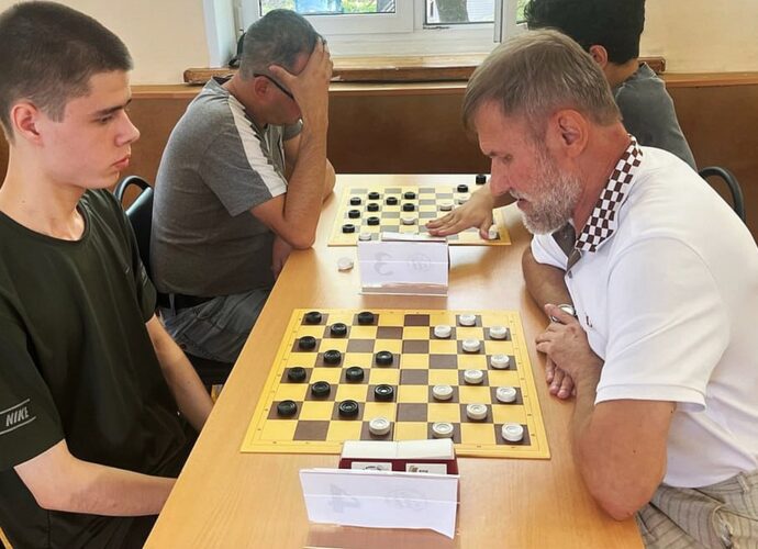 Тульский шашист взял «золото» соревнований «Города трудовой доблести»