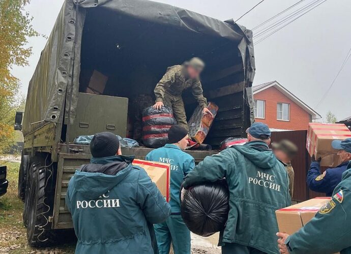 Щёкинские спасатели отправили гуманитарную помощь на СВО