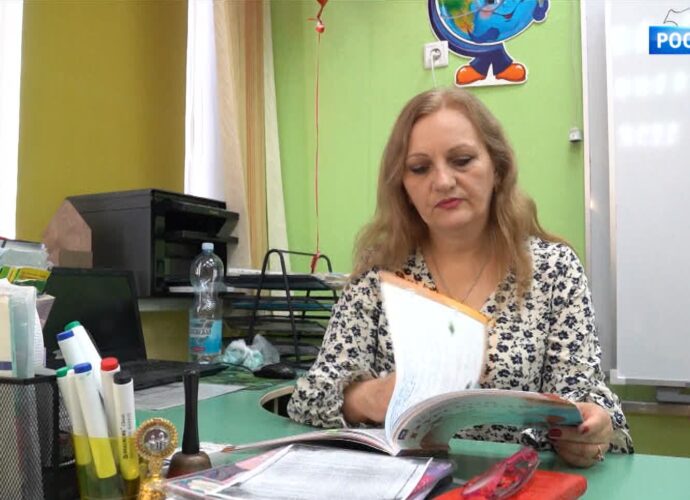 Учителей и врачей хотят избавить от лишней отчетности, а перерасчет за ЖКУ сделать автоматическим