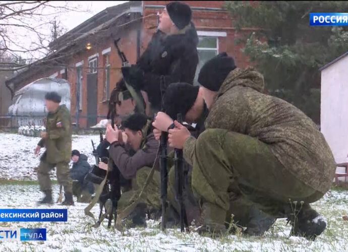Белгородские курсанты прошли боевую подготовку в Туле