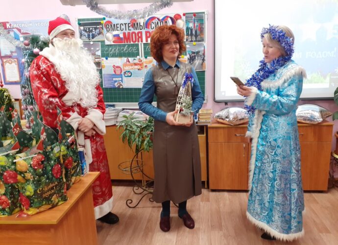Выпускники новомосковской школы стали политиками, солистами и чемпионами