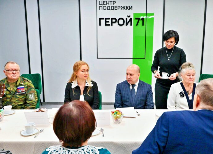 Выдающиеся туляки осмотрели новый Центр поддержки «Герой 71»