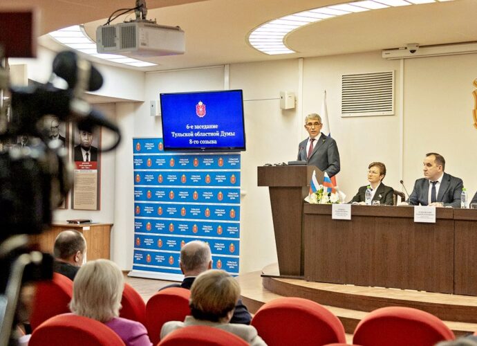 Дмитрий Миляев на заседании Тульской областной Думы