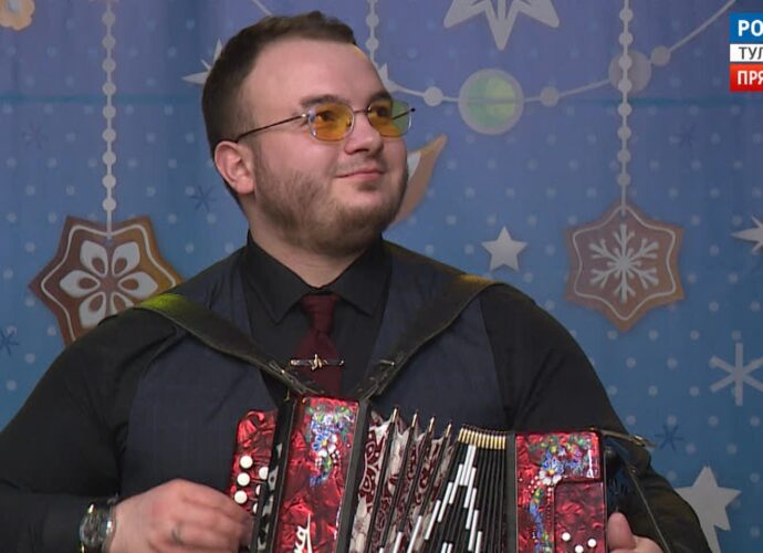 Играть не будешь, выкину гармонь в окно