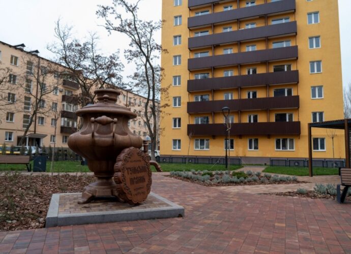 Туляки продолжают восстанавливать Мариуполь