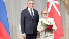 Дмитрий Миляев в День Конституции вручил награды тулякам