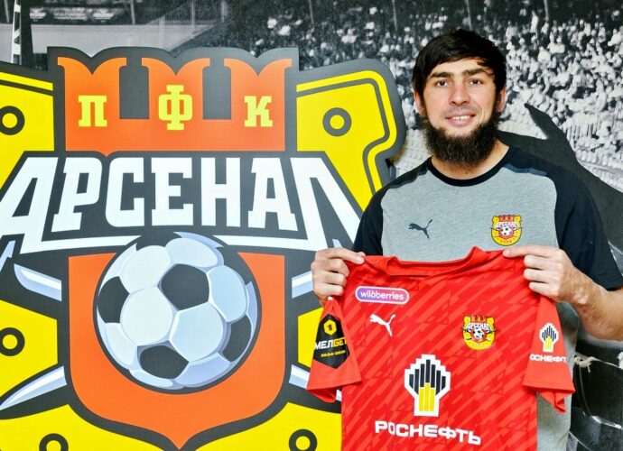 Амур Калмыков