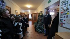 Губернатор поздравил приёмную семью Соломатиных с Крещением Губернатор поздравил приёмную семью Соломатиных с Крещением