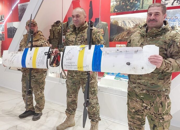 Ветераны-пограничники передали в тульский музей необычный беспилотник