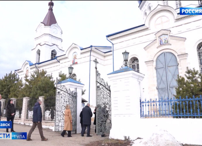 "Патриотизм - не просто слово": депутаты облдумы встретились с жителями Плавска
