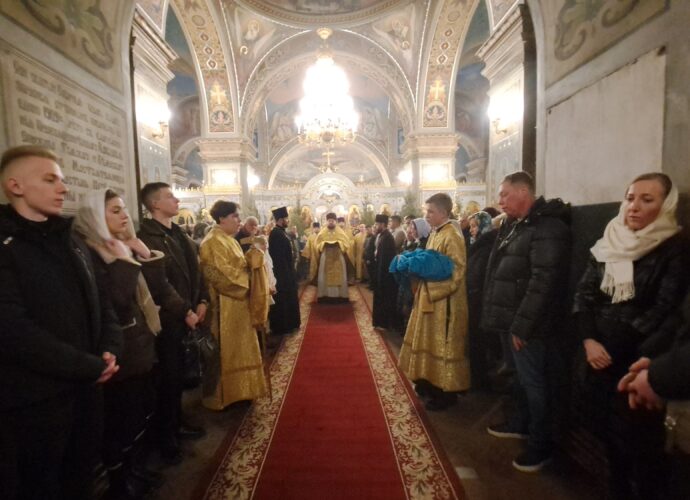 В храмах Тульской митрополии прошли праздничные Богослужения