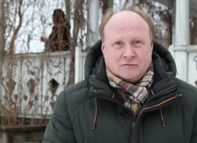 Владимир и Екатерина Толстые повторили известный тренд на знание друг друга
