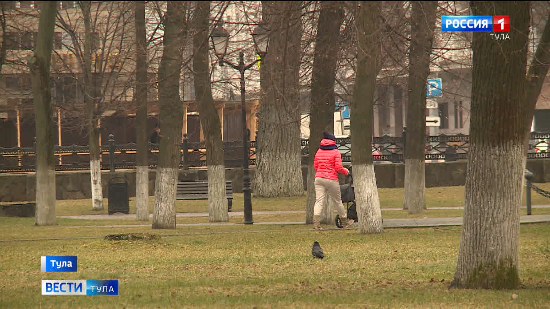 Специалист по связям с общественностью Фонда капитального ремонта Карина Головастова на оперативном совещании главы региона Дмитрия Миляева презентовала новый проект «Счастье здесь».