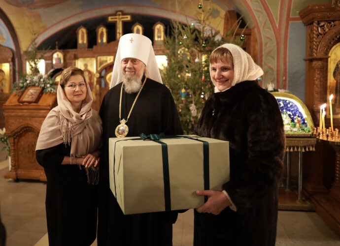 Ольга Гремякова в рождественскую ночь поздравила главу Тульской митрополии