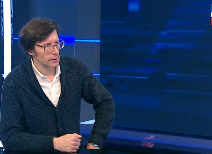 Денис Бычихин: Между диваном, гаджетом и поэзией